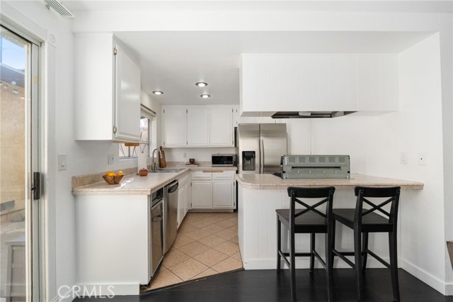 15900 Rowland Street, La Puente CA: https://media.crmls.org/medias/f9596517-a241-4e07-80f6-b3ec0fd3178d.jpg