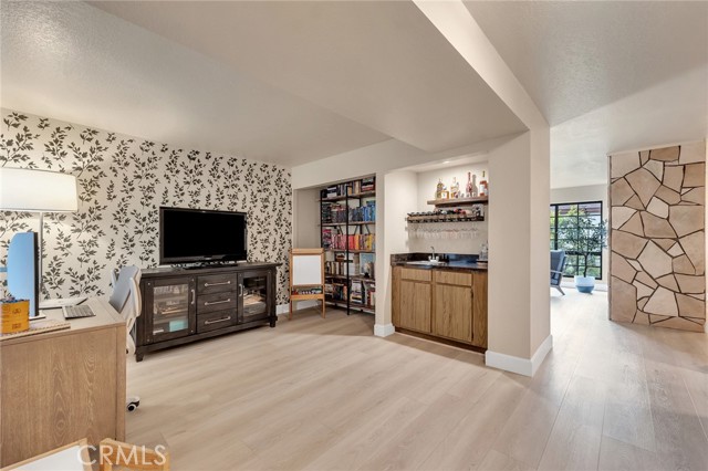 Detail Gallery Image 11 of 37 For 230 Bethany Rd #210,  Burbank,  CA 91504 - 2 Beds | 2 Baths