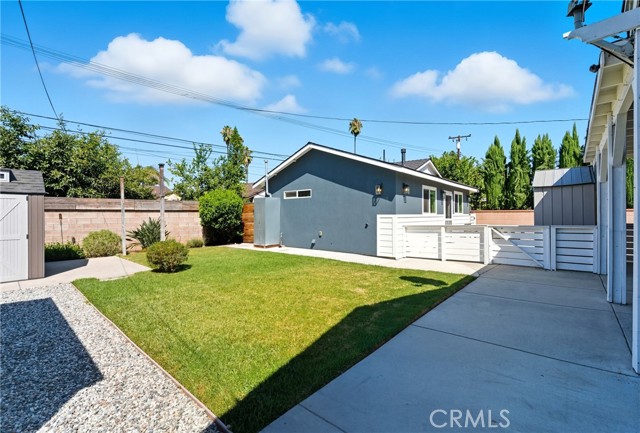 127 S Myrtlewood Street, West Covina CA: https://media.crmls.org/medias/f95a7aed-de04-4335-8b90-39661d1464b6.jpg