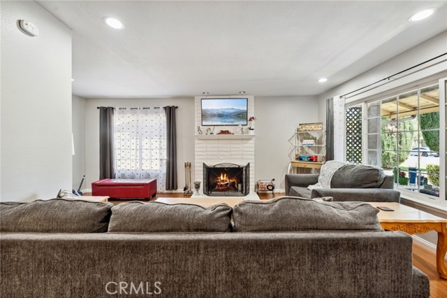 2972 Quebec Drive, Riverside CA: https://media.crmls.org/medias/f95aebfd-c808-4498-b429-57c69e67d18d.jpg