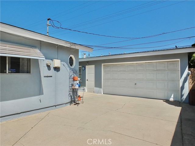 Double Car Garage with Automatic Door