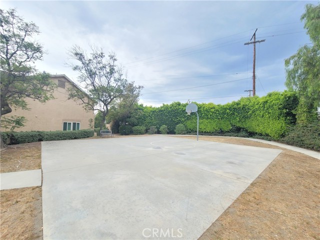 11076 Sharp Avenue, Mission Hills (San Fernando) CA: https://media.crmls.org/medias/f95bf3c1-e3ed-4e60-9fb1-8011466346eb.jpg