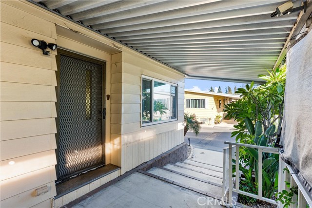 1400 SUNKIST, Anaheim CA: https://media.crmls.org/medias/f95cf68e-ddf0-4402-bb67-ea9d00195849.jpg