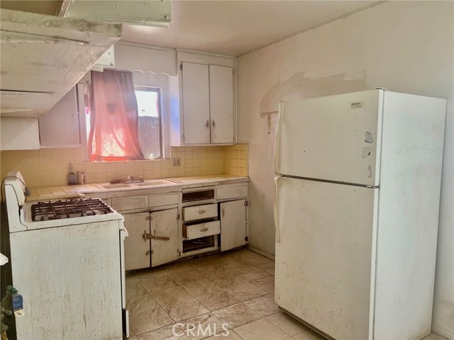 Detail Gallery Image 7 of 22 For 1017 W Santa Fe Ave, Merced,  CA 95340 - 2 Beds | 1 Baths