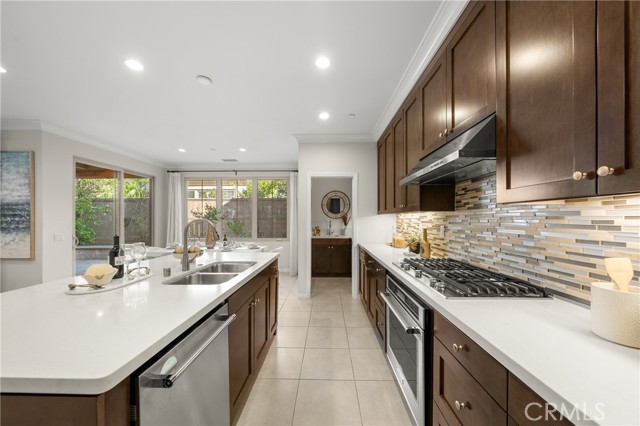 Detail Gallery Image 11 of 39 For 113 Hanging, Irvine,  CA 92620 - 3 Beds | 2/1 Baths