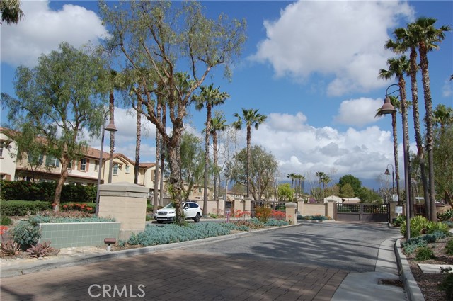 2932 Via Fiano, Ontario CA: https://media.crmls.org/medias/f95e3800-a148-4f6d-9223-542d094729db.jpg