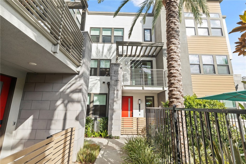 MLS #OC25238105 image #35