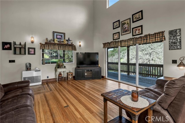 Detail Gallery Image 6 of 49 For 5963 Eickhoff Rd, Lakeport,  CA 95453 - 4 Beds | 2 Baths