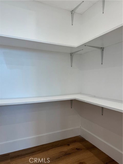 17457 Bullock Street, Encino CA: https://media.crmls.org/medias/f960b812-ff2c-41fe-b22f-2e9a139ce514.jpg