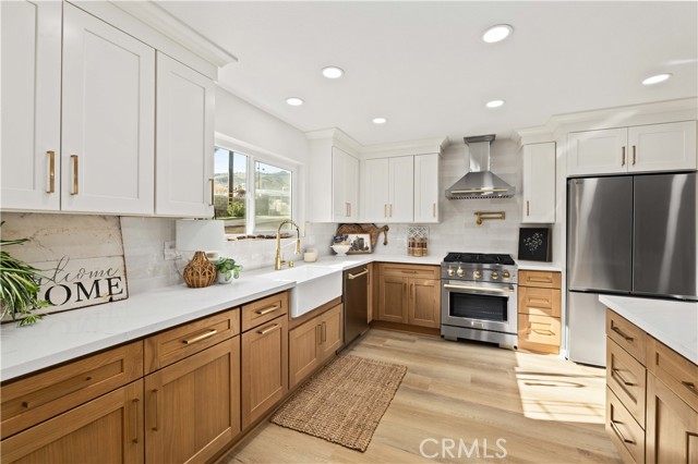 Detail Gallery Image 2 of 39 For 329 E Lago Lindo Rd, Palmdale,  CA 93550 - 3 Beds | 4 Baths