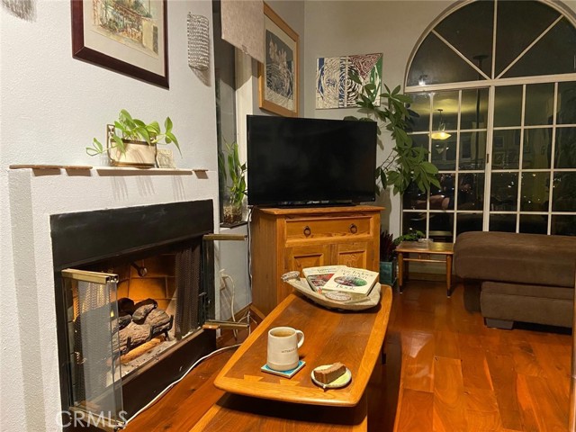 Detail Gallery Image 11 of 44 For 612 Alta Vista, Glendale,  CA 91205 - 3 Beds | 2/1 Baths