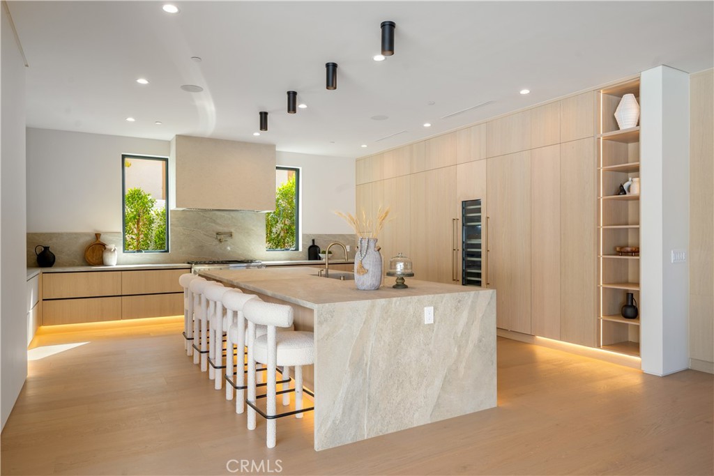 MLS #SR25255601 image #10