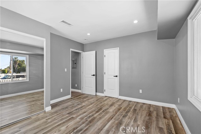 Detail Gallery Image 30 of 61 For 7700 Winnetka, Winnetka,  CA 91306 - 5 Beds | 3 Baths