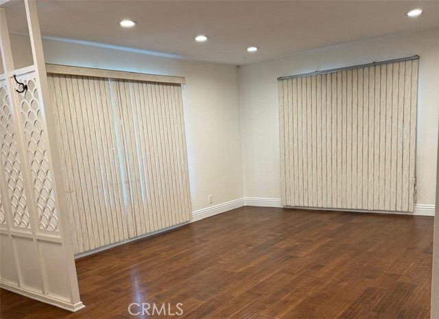 Detail Gallery Image 7 of 7 For 7053 Darnoch Way, West Hills,  CA 91307 - 3 Beds | 2 Baths