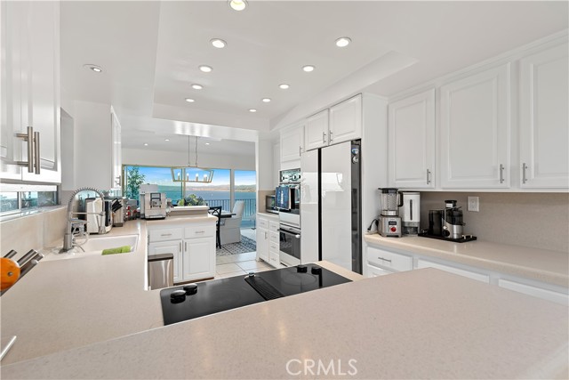 Detail Gallery Image 25 of 48 For 605 Palos Verdes Dr, Palos Verdes Estates,  CA 90274 - 4 Beds | 2/1 Baths