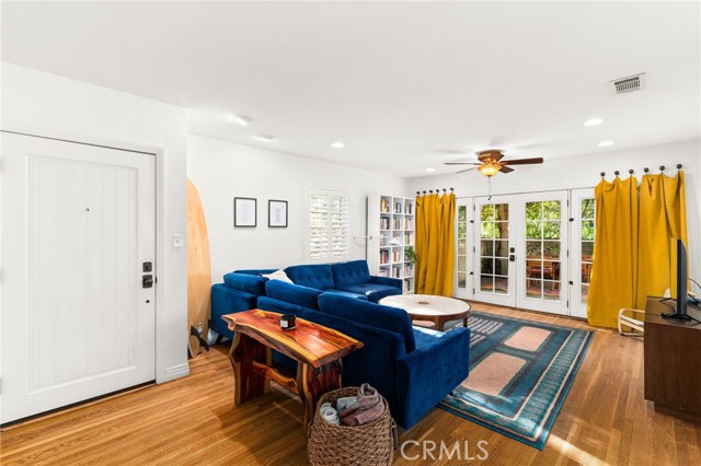 Detail Gallery Image 5 of 27 For 74 N N Buena Vista, Redlands,  CA 92373 - 3 Beds | 2 Baths