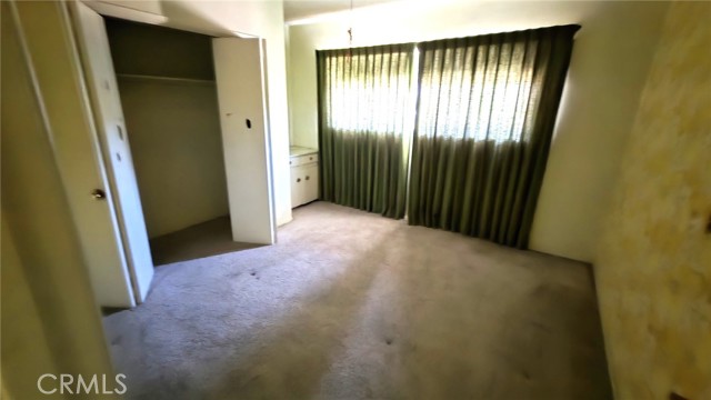 Detail Gallery Image 10 of 17 For 2463 Las Positas Rd, Glendale,  CA 91208 - 3 Beds | 2 Baths