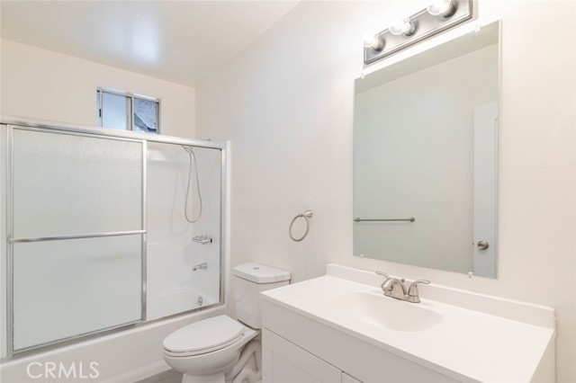 Detail Gallery Image 19 of 30 For 818 E Windsor Rd, Glendale,  CA 91205 - 3 Beds | 2 Baths