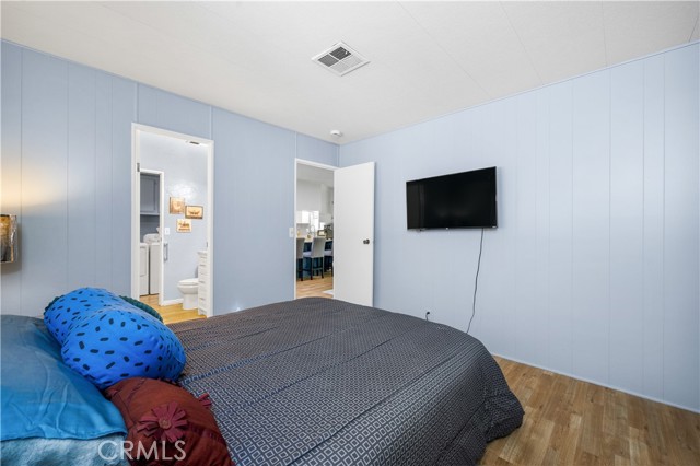 1400 S Sunkist Street, Anaheim CA: https://media.crmls.org/medias/f9651e08-faa5-4552-a386-9e4c73331266.jpg