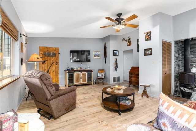 Image 13 of 67 For 2921 Bohemia Avenue