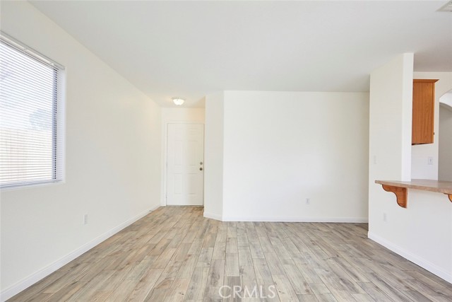 Detail Gallery Image 5 of 23 For 25029 Avenida Laredo, Barstow,  CA 92311 - 3 Beds | 2 Baths