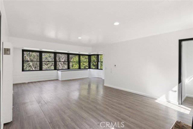 Detail Gallery Image 37 of 41 For 532 Sunset, Crestline,  CA 92325 - 3 Beds | 1/1 Baths