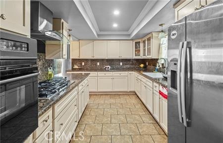 Detail Gallery Image 4 of 37 For 15503 Benfield Ave, Norwalk,  CA 90650 - 4 Beds | 2 Baths