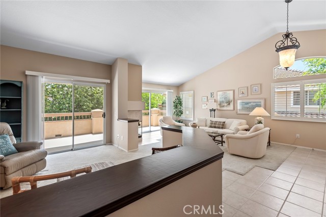 Detail Gallery Image 7 of 32 For 494 Bannister Way #B,  Simi Valley,  CA 93065 - 2 Beds | 2 Baths