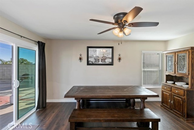 Detail Gallery Image 16 of 49 For 20628 Mesa Oak Dr, Riverside,  CA 92508 - 4 Beds | 3 Baths