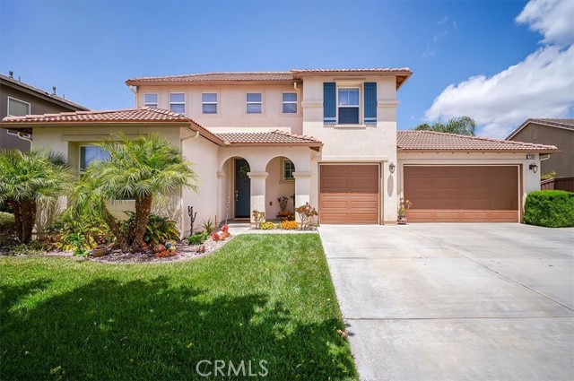 Detail Gallery Image 1 of 44 For 32804 Red Carriage Rd, Winchester,  CA 92596 - 5 Beds | 3 Baths