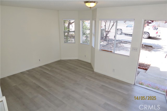 Detail Gallery Image 3 of 19 For 4904 Ithaca Ave #2,  Los Angeles,  CA 90032 - 3 Beds | 2 Baths