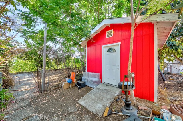 Detail Gallery Image 8 of 13 For 3917 Paige St, Los Angeles,  CA 90031 - 2 Beds | 1 Baths