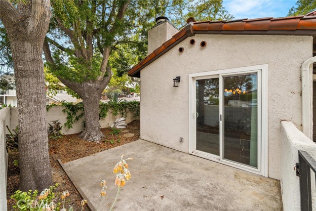 930 Philinda Avenue, Santa Barbara CA: https://media.crmls.org/medias/f96b6947-f7d7-46c9-ae54-0be974439478.jpg