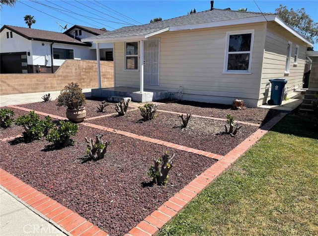 Detail Gallery Image 3 of 44 For 4704 W 160th St, Lawndale,  CA 90260 - – Beds | – Baths