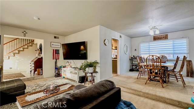 Detail Gallery Image 4 of 23 For 684 Clubhouse Dr, Santa Maria,  CA 93455 - 4 Beds | 2/1 Baths