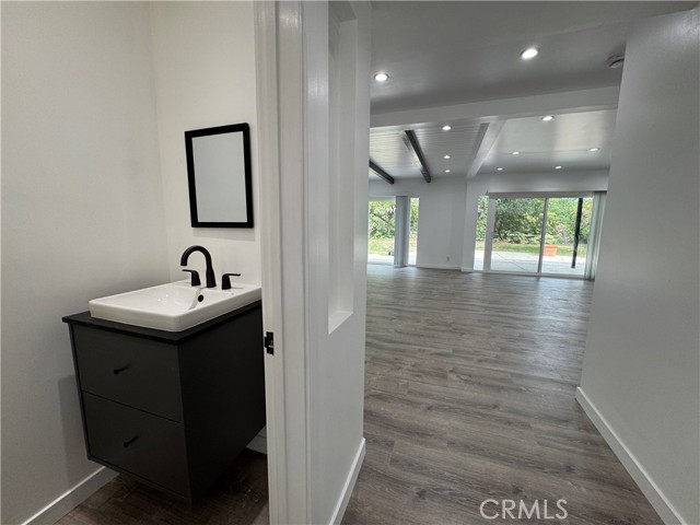 Detail Gallery Image 15 of 22 For 2212 Linda Flora Dr, Los Angeles,  CA 90077 - 3 Beds | 2/1 Baths