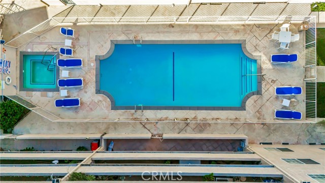 Detail Gallery Image 2 of 65 For 4647 Willis Ave #312,  Sherman Oaks,  CA 91403 - 2 Beds | 2 Baths