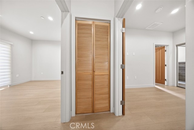 Detail Gallery Image 10 of 31 For 8334 Calvin Ave, Northridge,  CA 91324 - 2 Beds | 3 Baths