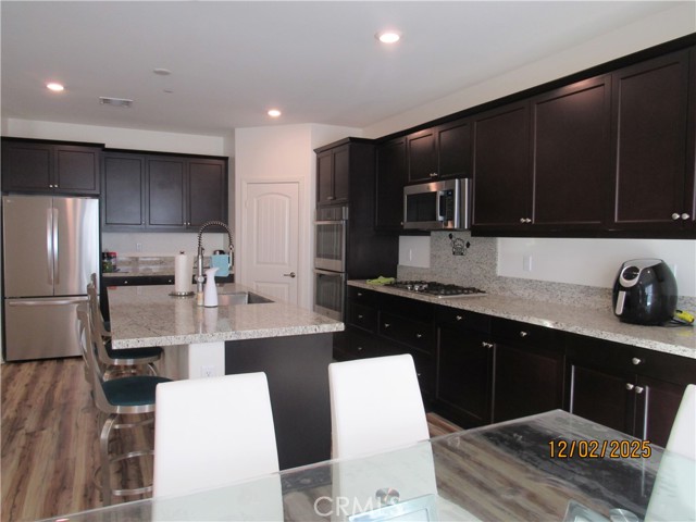 Detail Gallery Image 17 of 44 For 28775 Horsetail Circle, Menifee,  CA 92585 - 4 Beds | 3/1 Baths