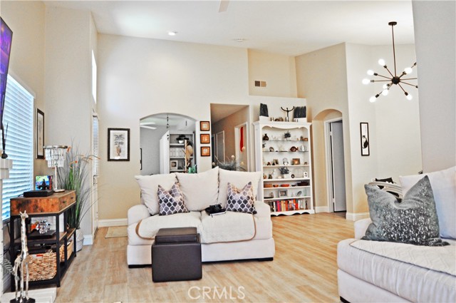 5976 Spanish Trail, Banning CA: https://media.crmls.org/medias/f96cfb38-1ebd-49bd-902c-4ff21ad3609a.jpg
