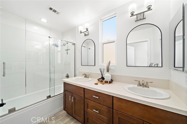 Detail Gallery Image 24 of 30 For 1974 Meyer Pl #D,  Costa Mesa,  CA 92627 - 2 Beds | 2/1 Baths