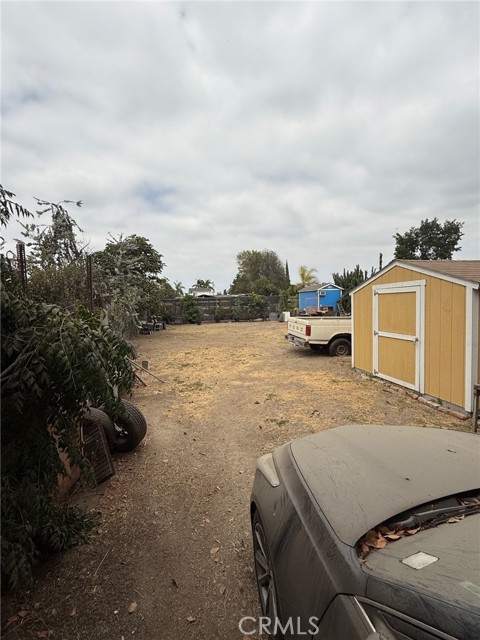 471 Bennett Street, Compton CA: https://media.crmls.org/medias/f96dbc22-7fff-491f-a951-18972f888d64.jpg