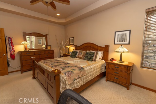 Detail Gallery Image 14 of 44 For 39255 Seminole, Fawnskin,  CA 92333 - 5 Beds | 4/1 Baths