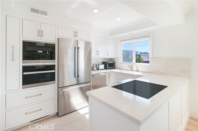 Front Image Thumbnail for CRLG25249042