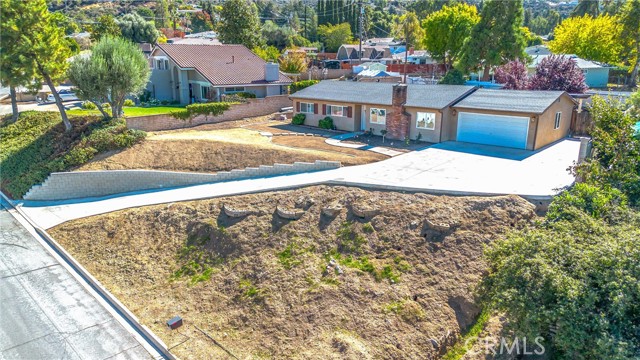 11336 Acropolis Drive, Yucaipa CA: https://media.crmls.org/medias/f9704692-88b4-4ee1-bd9c-4ea7816b135e.jpg
