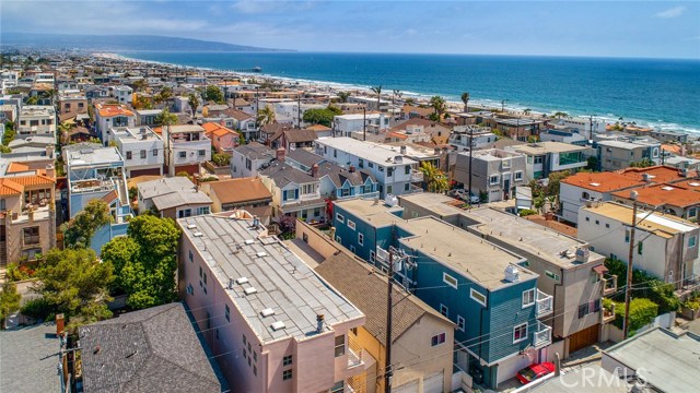 429 31st Street, Manhattan Beach, California 90266, 4 Bedrooms Bedrooms, ,3 BathroomsBathrooms,Residential,Sold,31st,SB20118600