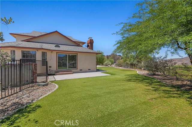 13620 Pales, Agua Dulce CA: https://media.crmls.org/medias/f970ba1a-abe7-4efb-a443-0e0dab041572.jpg