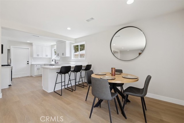 Detail Gallery Image 19 of 37 For 5704 Katherine St, Simi Valley,  CA 93063 - 5 Beds | 2 Baths