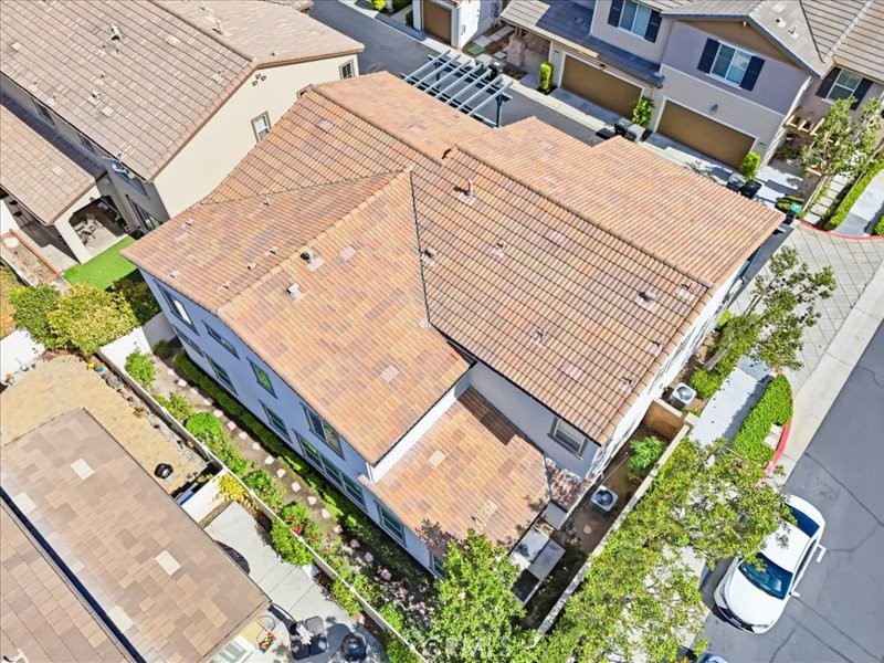 https://media.crmls.org/medias/f971083b-1b4a-4539-a942-cf9811e5827f.jpg?preset=X-Large