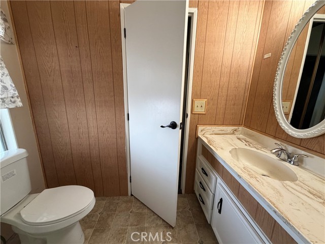 701 Montara Road, Barstow CA: https://media.crmls.org/medias/f9734f9e-f9c8-45af-88ef-4c2bb367fc62.jpg